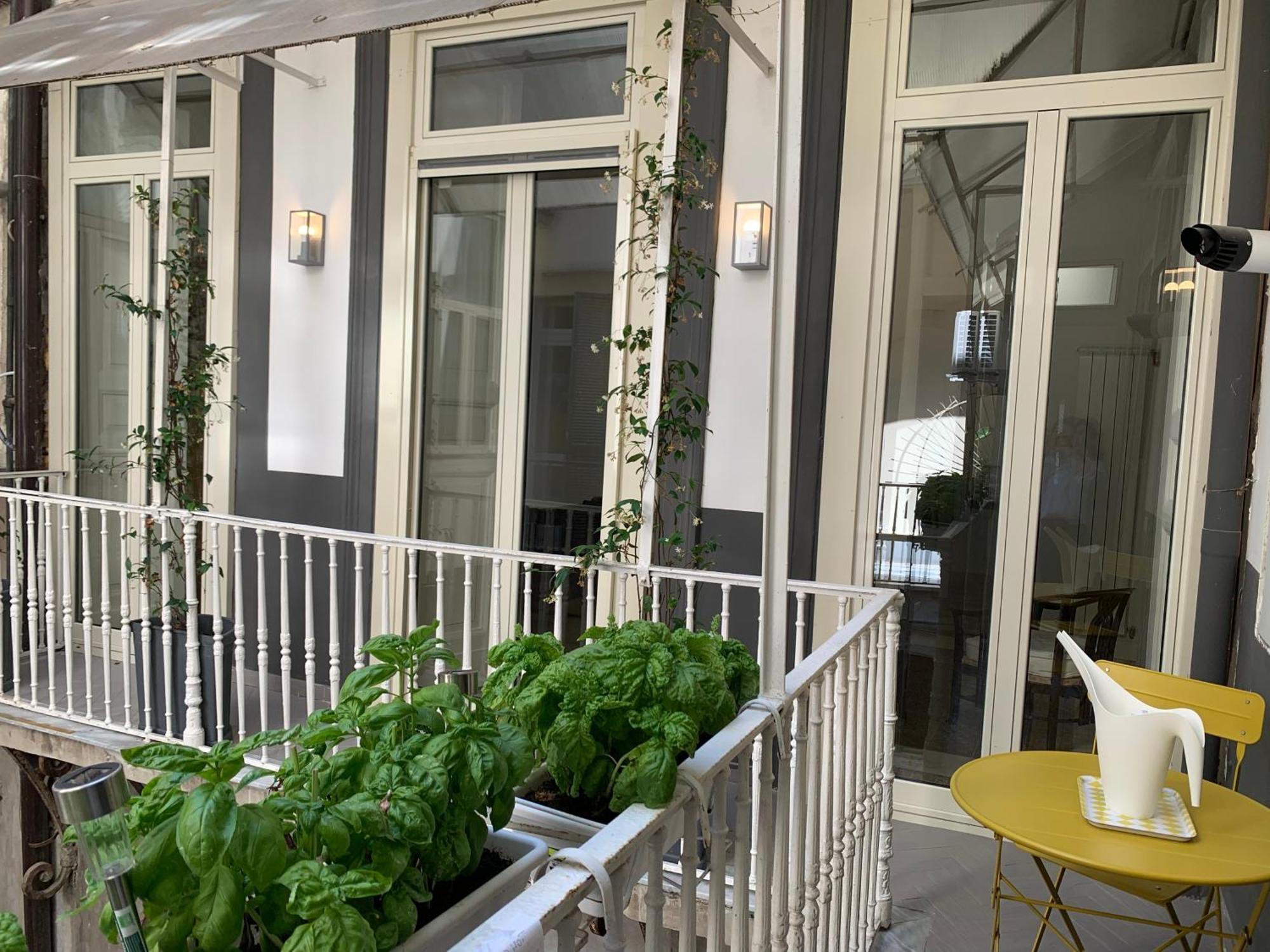 Casa Orlanda Apartment Наполи Екстериор снимка